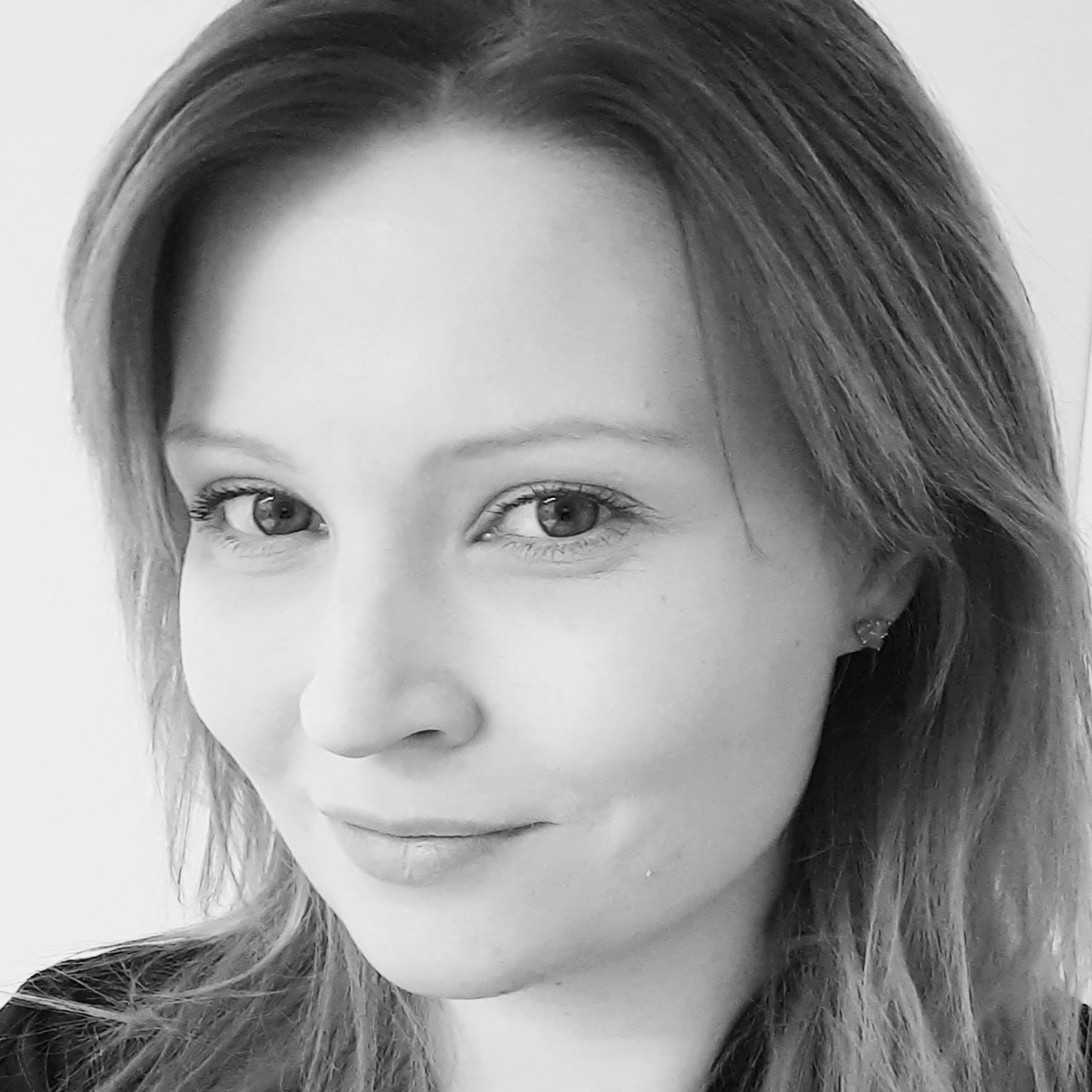 ESITTELY – TIETOA TAUSTASTANI